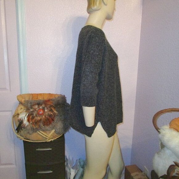 Womens Cashmere Sweater Size M Leopard Boxy Oversized V-Neck Pullover Whimsigoth - Picture 4 of 9